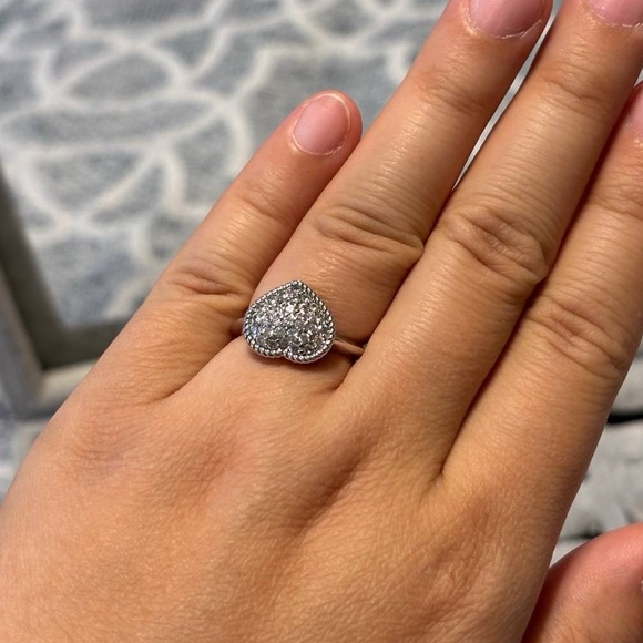 Rebecca ring - Picture 1 of 6